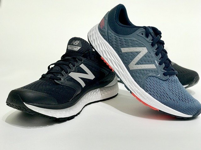 Stylizacje z New Balance dla kobiet